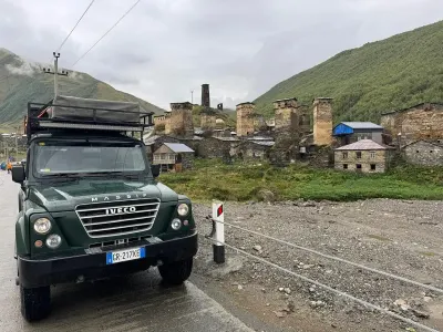 Usata Iveco Massif 177 CV (130 kW) 2008 Verde SUV