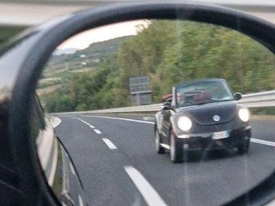 Usata VW New Beetle Edition 105 CV (77 kW) 2010 Nero Utilitaria