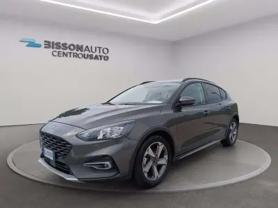 Usata Ford Focus Active 125 CV (91 kW) 2021 Grigio metallizzato Berlina