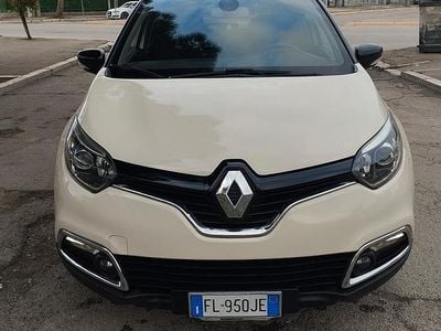 Occasion Renault Captur Iconic 90 ch (66 kW) 2016 Jaune SUV
