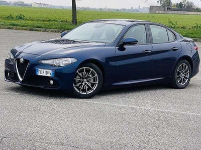 Usata Alfa Romeo Giulia Super 150 CV (110 kW) 2017 Blu/azzurro Berlina