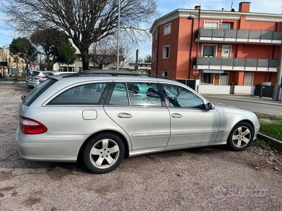 Mercedes E320