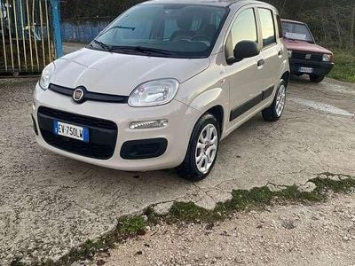 Usata Fiat Panda Lounge 80 CV (58 kW) 2014 Utilitaria