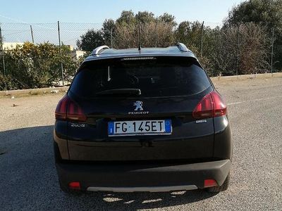 Usata Peugeot 2008 99 CV (72 kW) 2016 Nero SUV