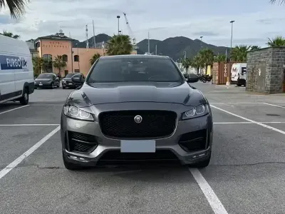 Usata Jaguar F-Pace R-Sport 180 CV (132 kW) 2016 Grigio SUV