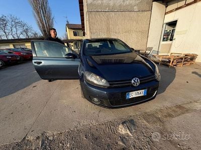 Usata VW Golf VI Comfortline 122 CV (89 kW) 2010 Blu Utilitaria