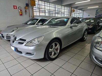 Usata Mercedes SLK350 272 CV (200 kW) 2005 Argento Cabrio
