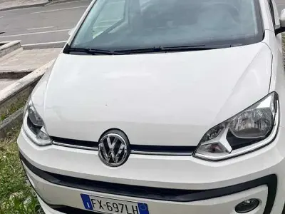 Usata VW up! Highline 68 CV (50 kW) 2019 Bianco Utilitaria