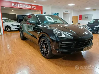 Usata Porsche Cayenne Platinum Edition 340 CV (250 kW) 2022 Nero SUV