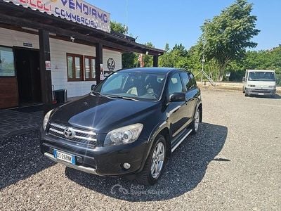 Usata Toyota RAV4 177 CV (130 kW) 2008 SUV