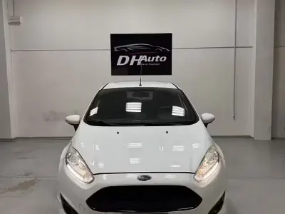 Gebraucht Ford Fiesta ST-Line 75 PS (55 kW) 2017 Weiß Kleinwagen
