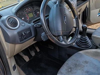 Gebraucht Ford Fiesta 73 PS (53 kW) 2007 Grau Limousine
