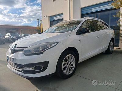Usata Renault Mégane GrandTour 120 CV (88 kW) 2015 Bianco Station wagon