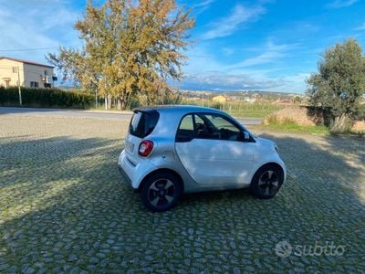 Usata 2018 Smart ForTwo Coupé Utilitaria | 15.000 € (Buon prezzo)