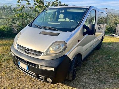 Occasion Opel Vivaro 101 ch (74 kW) 2006 Argent Monospace