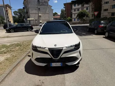 Usata Alfa Romeo GT Junior Edizione Speciale 145 CV (106 kW) 2025 SUV