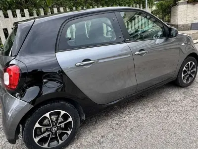 Usata Smart ForFour Passion 95 CV (69 kW) 2017 Utilitaria