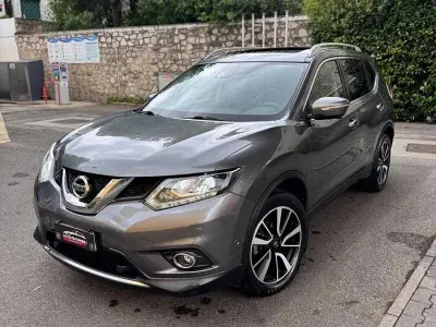 Usata Nissan X-Trail Tekna 131 CV (96 kW) 2017 Grigio SUV