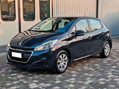 usata Peugeot 208 1.0 BENZ 5 PORTE GARANZIA 24 MESI