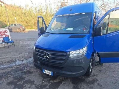 Usata Mercedes Sprinter 140 CV (102 kW) 2019 Blu/azzurro Furgone