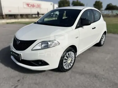 Usata Lancia Ypsilon S 69 CV (50 kW) 2020 Bianco Utilitaria