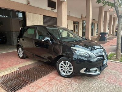 Usata Renault Scénic III XMOD 110 CV (80 kW) 2014 Nero Monovolume