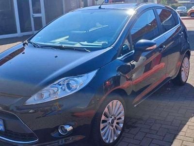 Usata Ford Fiesta Titanium 82 CV (60 kW) 2010 Nero Utilitaria