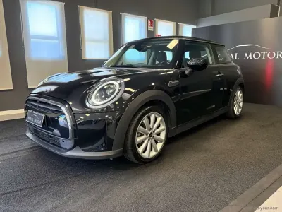 Usata Mini ONE 102 CV (75 kW) 2021 Nero Utilitaria