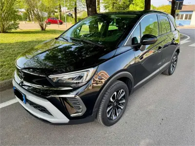 Usata Opel Crossland Elegance 110 CV (80 kW) 2022 SUV