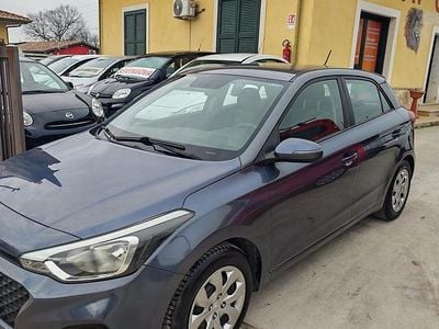 Usata Hyundai i20 73 CV (53 kW) 2019 Blu Utilitaria