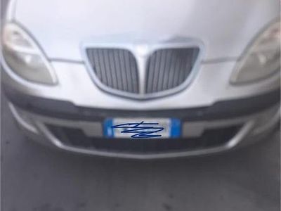 Usata Lancia Ypsilon 80 CV (58 kW) 2005 Utilitaria