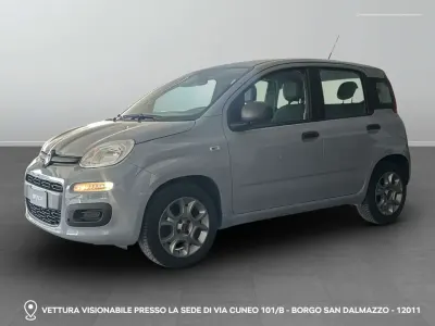Usata Fiat Panda Easy 69 CV (50 kW) 2019 2r grigio platino metallizzato Utilitaria