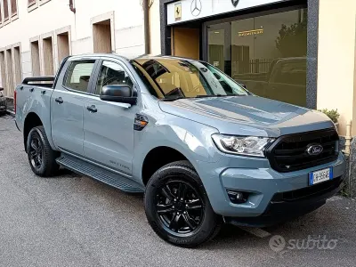 Usata Ford Ranger Wolftrak 170 CV (125 kW) 2022 Grigio Pick-up