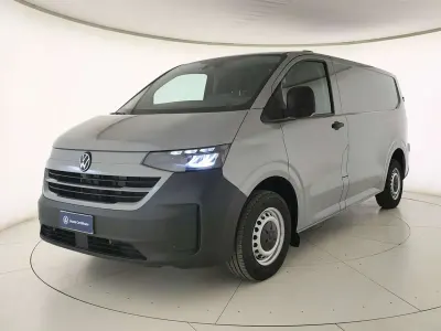 Nuova VW Transporter 150 CV (110 kW) 2025 Stone grey Furgone