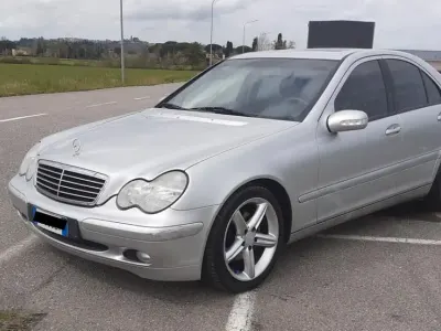Begagnad Mercedes C180