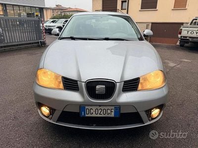 Usata Seat Ibiza Stylance 70 CV (51 kW) 2007 Grigio Berlina
