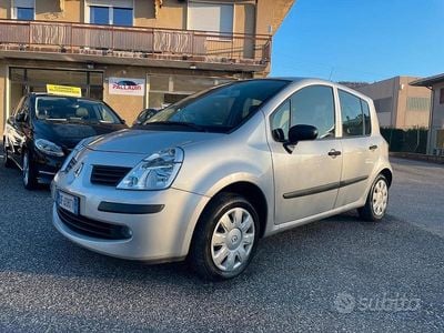 Grigio Usata 2007 Renault Modus Monovolume | 4900 € (Molto cara)