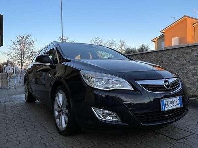 Usata Opel Astra Edition 140 CV (102 kW) 2012 Station wagon