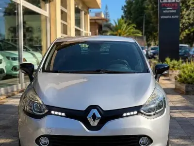 Usata Renault Clio IV 90 CV (66 kW) 2015 Grigio Berlina