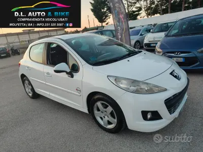 Usata Peugeot 207 68 CV (50 kW) 2012 Bianco Berlina