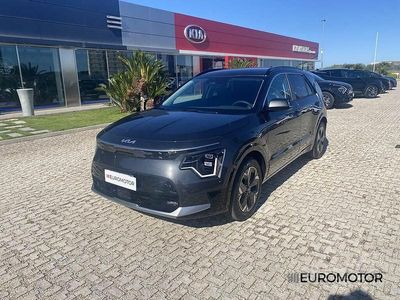 Käytetty Kia e-Niro 50 kW (68 HP) 2023 Harmaa Katumaasturi