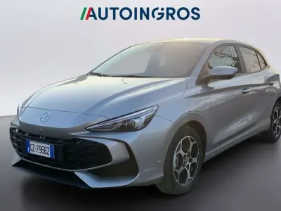 Usata MG MG3 Luxury 102 CV (75 kW) 2025 Argento Utilitaria