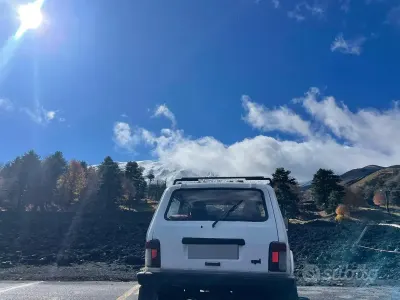 Usata Lada niva 80 CV (58 kW) 1997 Bianco SUV