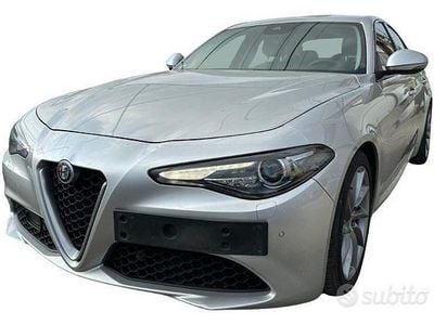 Usata Alfa Romeo Giulia Super 180 CV (132 kW) 2017 Grigio Berlina