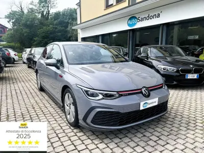 Usata VW Golf VIII GTI 245 CV (180 kW) 2024 Grigio Berlina