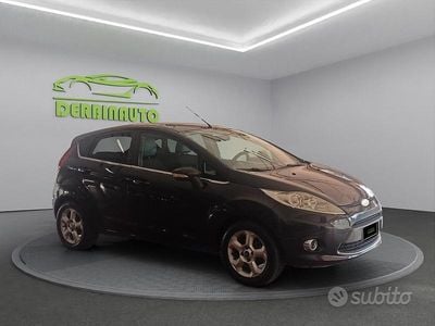 Begagnad Ford Fiesta 95 HK (69 kW) 2011 Svart Halvkombi