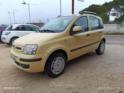 Usata Fiat Panda Active 77 CV (56 kW) 2011 Giallo Utilitaria