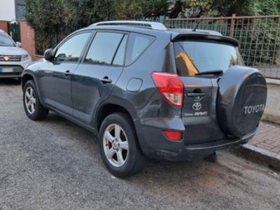 usata Toyota RAV4 RAV 42.2 d-4d Sol 136cv dpf