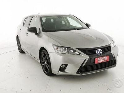 Lexus CT200h