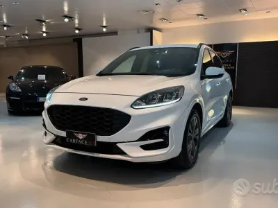 Usata Ford Kuga ST-Line 120 CV (88 kW) 2021 Bianco SUV
